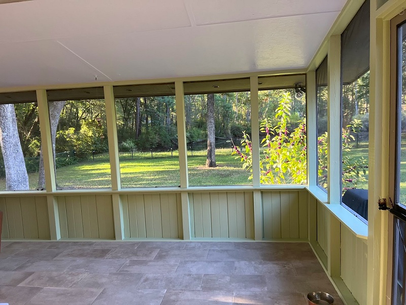 screened porch painting in Tallahassee
