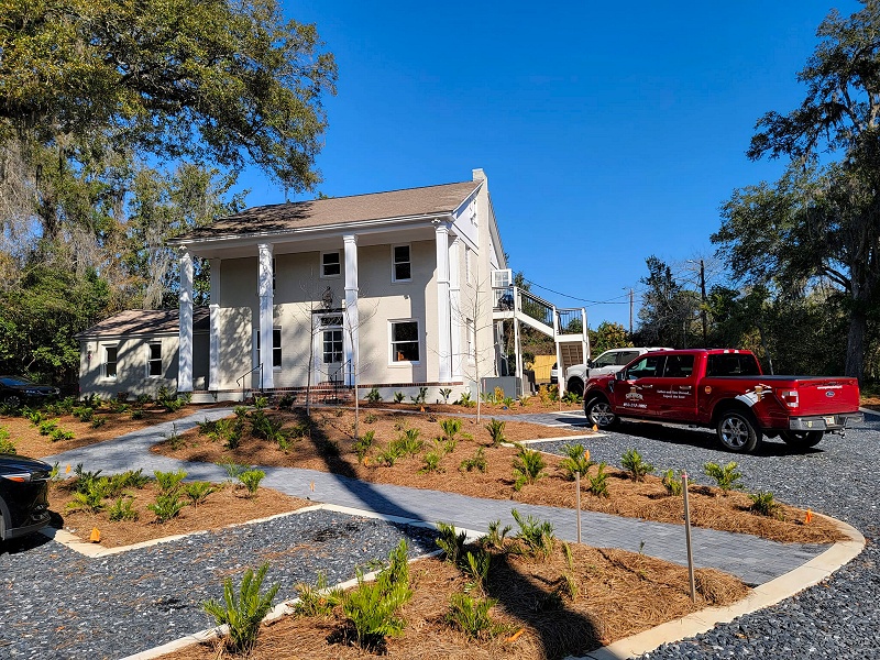 exterior painting in Tallahassee, columned two-story